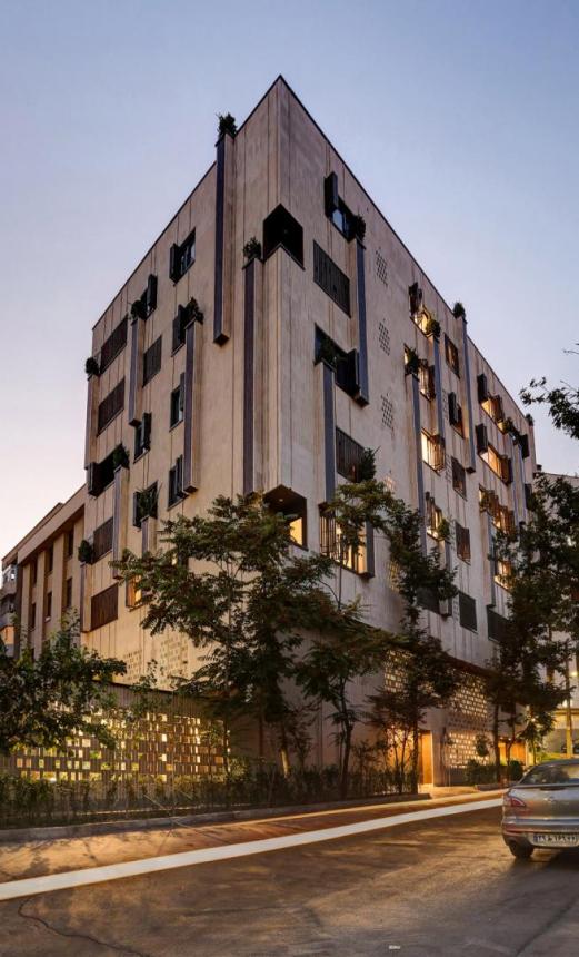 AlirezaMashhadimirzaArchitects, Teheran (IR) A house with a green neighbourhood, Teheran (IR)