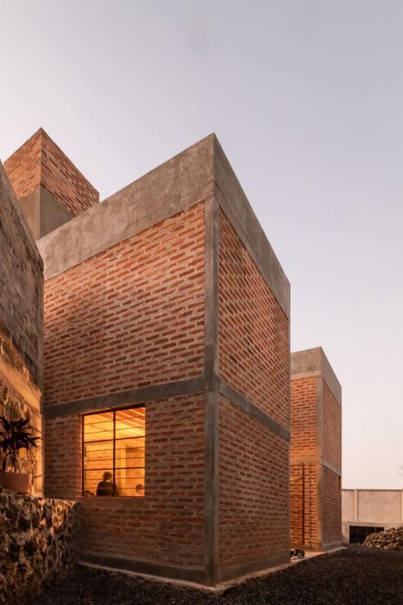 Escobedo Soliz, Mexiko-Stadt (MX)	Nakasone House, Mexiko-Stadt (MX)