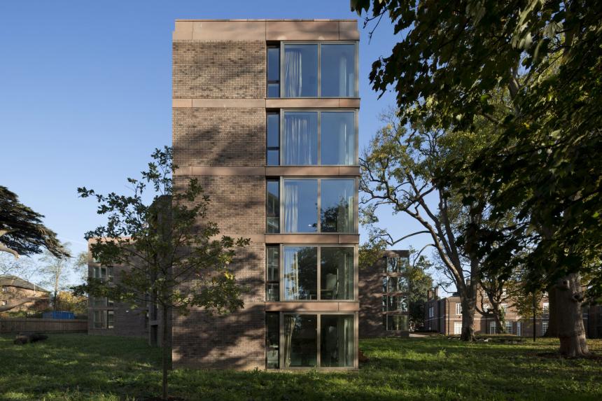 Henley Halebrown, London (GB)	Chadwick Hall Student Residencies, University of Roehampton, London (GB)