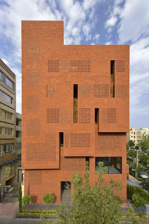 Hooba design, Teheran (IR)	Kohanceram central office, Teheran (IR)